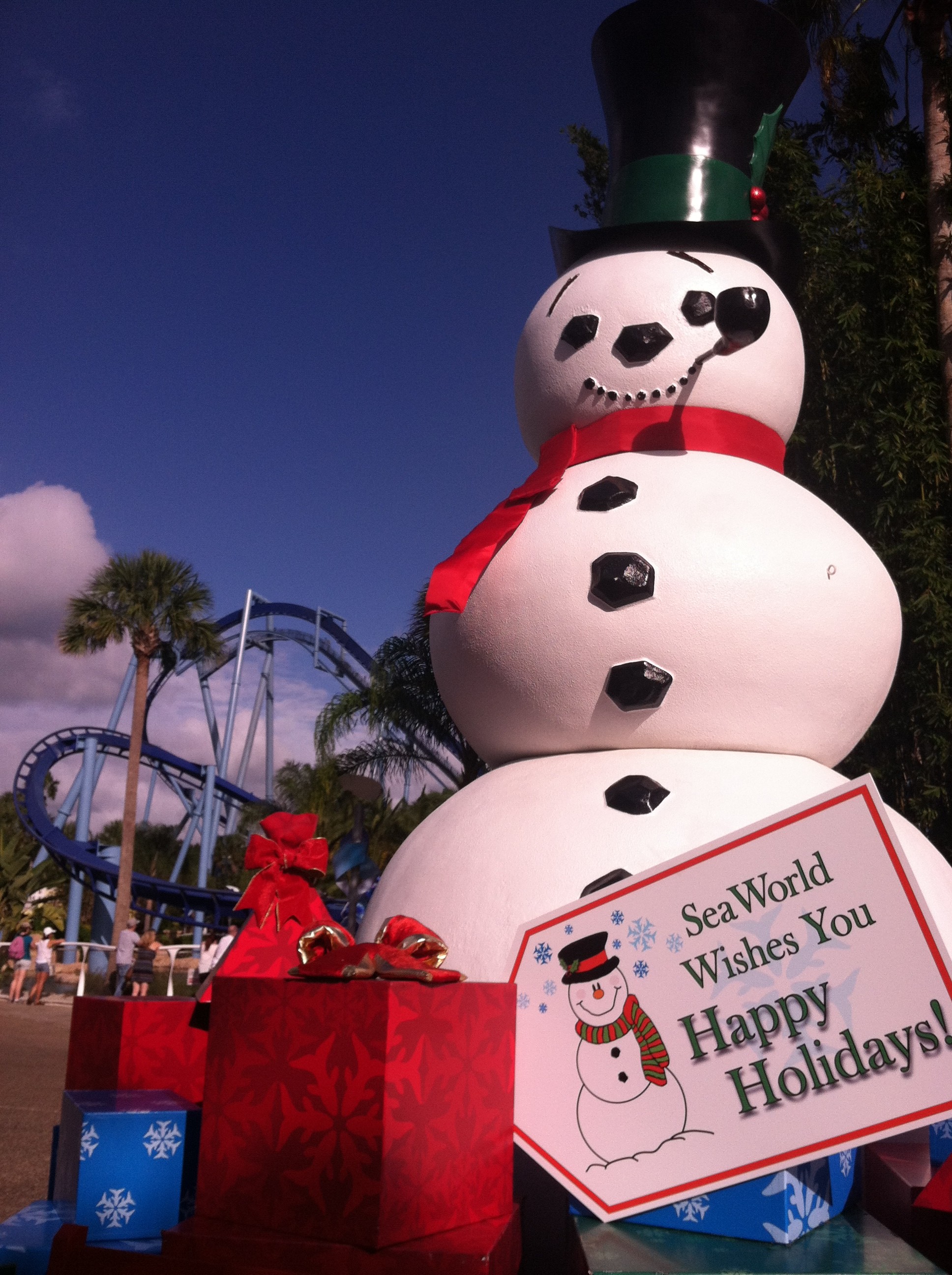2022 Expert Guide to Christmas at SeaWorld Orlando (Best Places to