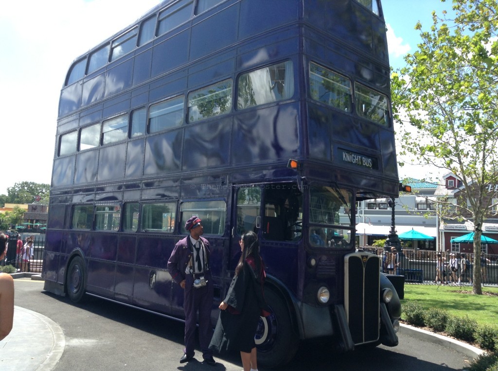 Diagon Alley: Knightbus Wizarding World of Harry Potter. Keep reading to get the best Universal Studios Orlando tips for beginners and first timers. Photo copyright ThemeParkHipster.