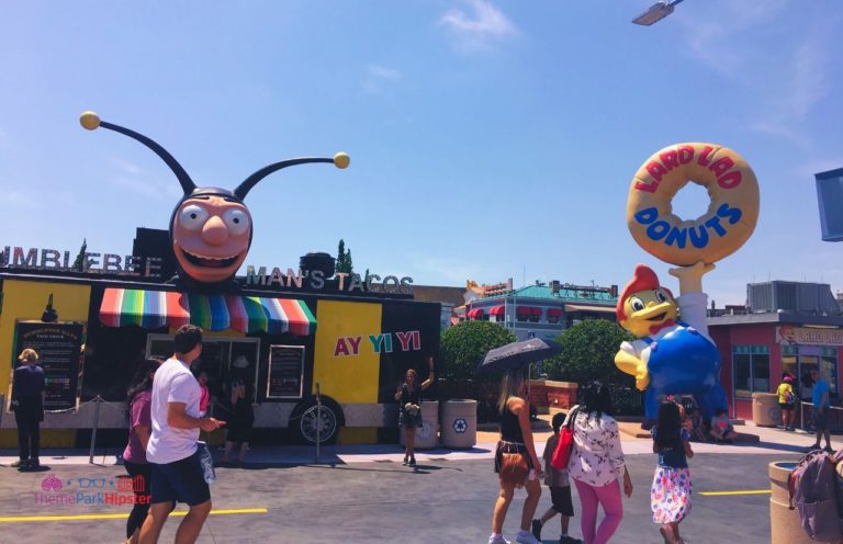 THE BIG PINK Simpsons Donut at Universal Studios– It’s bigger than your ...