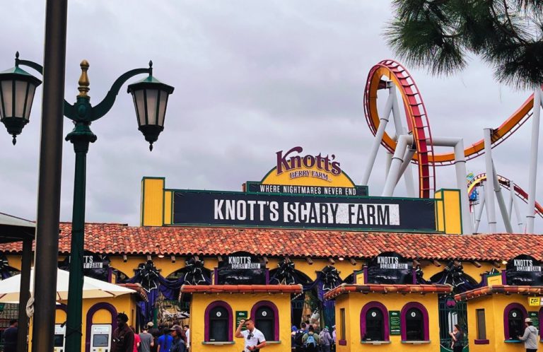 2023 Knott's Scary Farm Guide: Tickets, Food, Rides and more ...