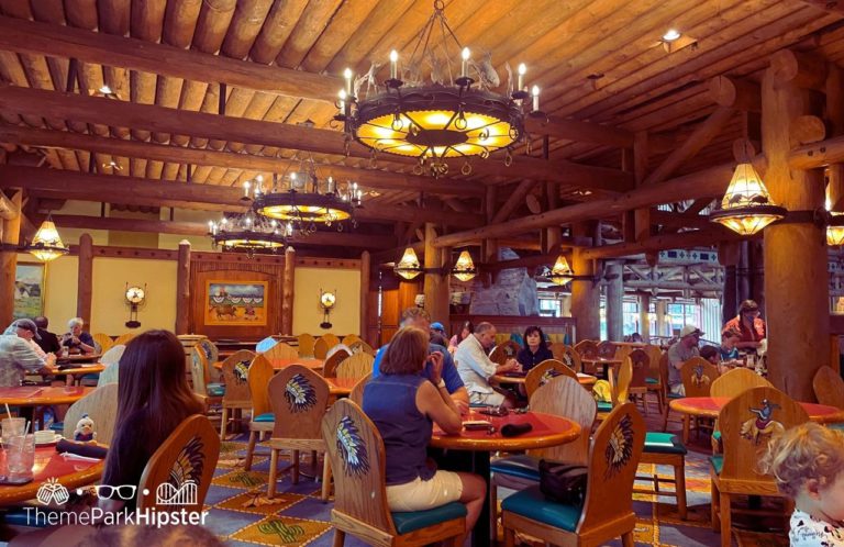 Disney's Wilderness Lodge Christmas 2023 Guide: Food, Decor and more ...