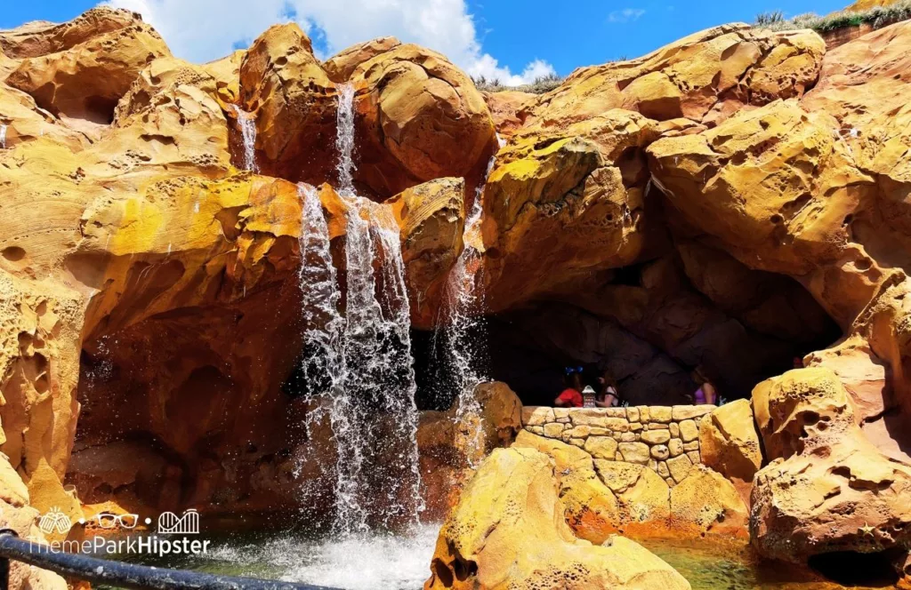 Disney Magic Kingdom Theme Park Fantasyland Little Mermaid Ride 