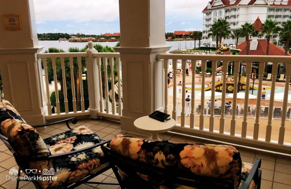 Walt Disney World Grand Floridian Resort Enchanted Rose Lounge Beauty and the Beast Themed. Keep reading to get the ultimate guide on the best monorail resorts at Disney World.