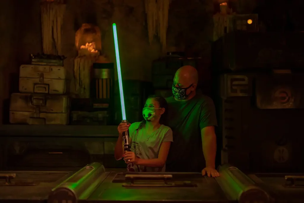 Savi's Workshop Lightsaber build in Star Wars Land Disney
